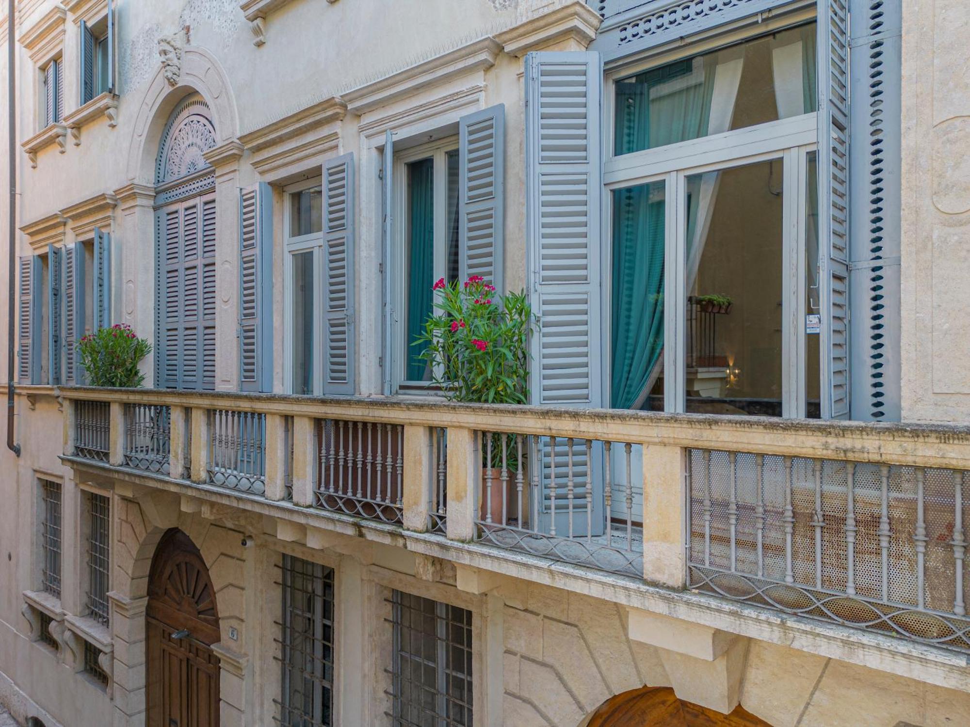 Corte Realdi - Palazzo Camozzini Βερόνα Εξωτερικό φωτογραφία